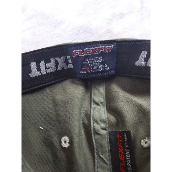 Jr‎ Cigars Men's Embroidered Stitched Logo Flexfit Cap Hat  4 Free Poker Chips - Picture 14 of 14